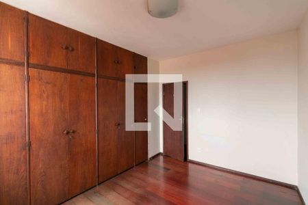 Casa à venda com 399m², 4 quartos e 3 vagasQuarto 2