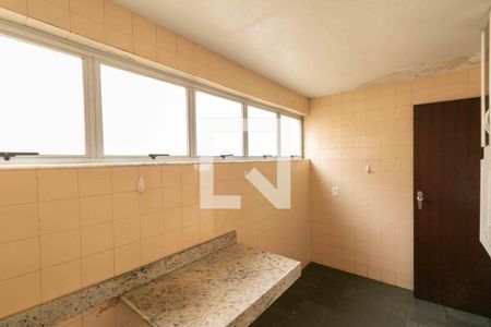 Casa à venda com 399m², 4 quartos e 3 vagasCozinha