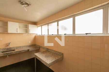 Casa à venda com 399m², 4 quartos e 3 vagasCozinha