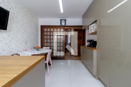 Apartamento à venda com 181m², 4 quartos e 2 vagasCozinha