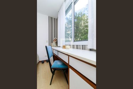 Apartamento à venda com 181m², 4 quartos e 2 vagasQuarto 2