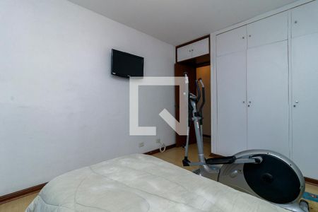 Apartamento à venda com 181m², 4 quartos e 2 vagasQuarto 2