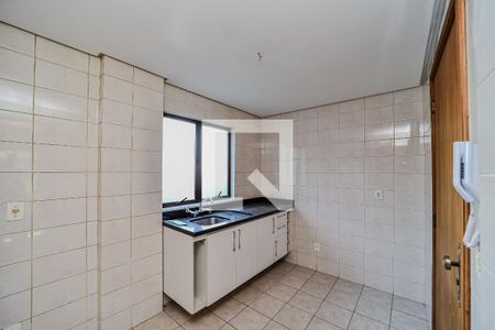 Apartamento à venda com 130m², 3 quartos e 1 vaga Apartamento à venda com 130m², 3 quartos e 1 vagaCozinha