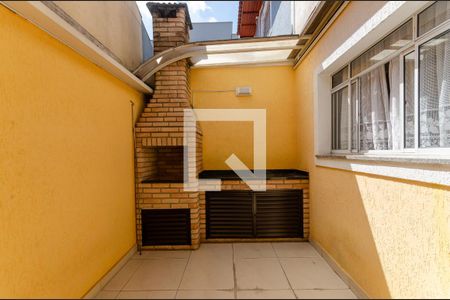 Casa à venda com 120m², 2 quartos e 2 vagas Casa à venda com 120m², 2 quartos e 2 vagasChurrasqueira