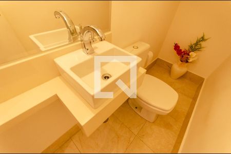 Casa à venda com 120m², 2 quartos e 2 vagas Casa à venda com 120m², 2 quartos e 2 vagasLavabo