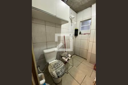 Casa à venda com 330m², 5 quartos e 4 vagas Casa à venda com 330m², 5 quartos e 4 vagasbanheiro