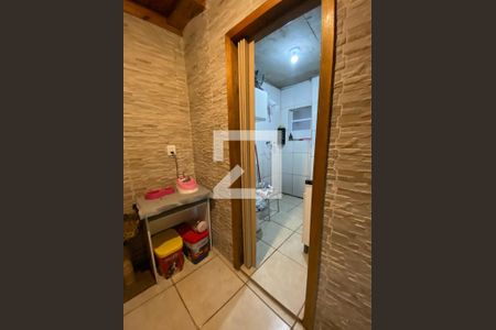 Casa à venda com 330m², 5 quartos e 4 vagas Casa à venda com 330m², 5 quartos e 4 vagasbanheiro