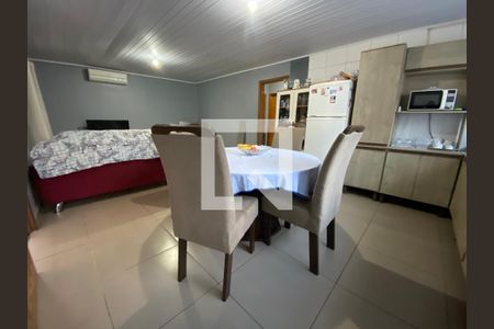 Casa à venda com 330m², 5 quartos e 4 vagas Casa à venda com 330m², 5 quartos e 4 vagasCozinha