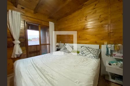 Casa à venda com 330m², 5 quartos e 4 vagas Casa à venda com 330m², 5 quartos e 4 vagasquarto 1