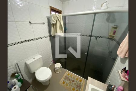 Casa à venda com 330m², 5 quartos e 4 vagas Casa à venda com 330m², 5 quartos e 4 vagasbanheiro