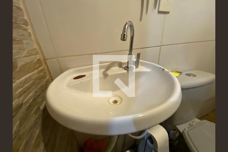 Casa à venda com 330m², 5 quartos e 4 vagas Casa à venda com 330m², 5 quartos e 4 vagasbanheiro suite quarto 1