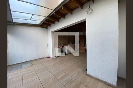 Casa à venda com 330m², 5 quartos e 4 vagas Casa à venda com 330m², 5 quartos e 4 vagasChurrasqueira