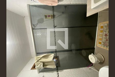 Casa à venda com 330m², 5 quartos e 4 vagas Casa à venda com 330m², 5 quartos e 4 vagasbanheiro