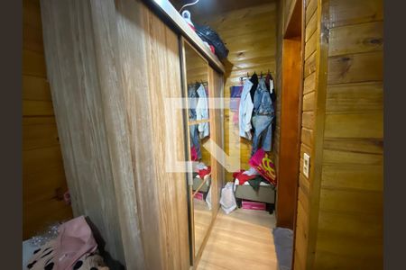 Casa à venda com 330m², 5 quartos e 4 vagas Casa à venda com 330m², 5 quartos e 4 vagasquarto 1quarto 1