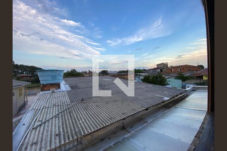 Casa à venda com 330m², 5 quartos e 4 vagas Casa à venda com 330m², 5 quartos e 4 vagasVista da Sacada