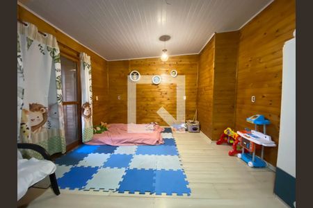 Casa à venda com 330m², 5 quartos e 4 vagas Casa à venda com 330m², 5 quartos e 4 vagasquarto 2