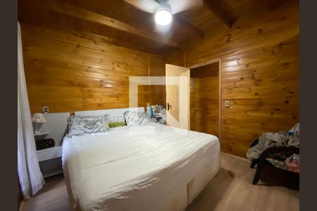 Casa à venda com 330m², 5 quartos e 4 vagas Casa à venda com 330m², 5 quartos e 4 vagasquarto casa 2