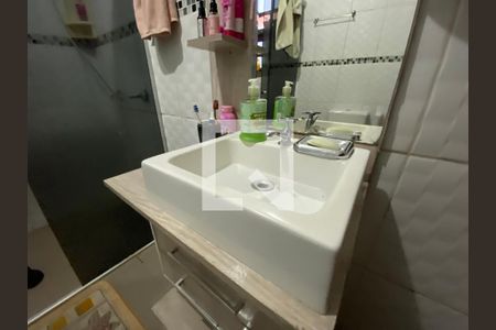 Casa à venda com 330m², 5 quartos e 4 vagas Casa à venda com 330m², 5 quartos e 4 vagasbanheiro