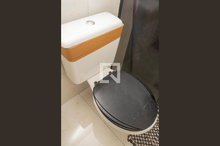 Casa à venda com 54m², 2 quartos e 1 vaga Casa à venda com 54m², 2 quartos e 1 vagaBanheiro