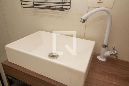 Casa à venda com 54m², 2 quartos e 1 vaga Casa à venda com 54m², 2 quartos e 1 vagaBanheiro