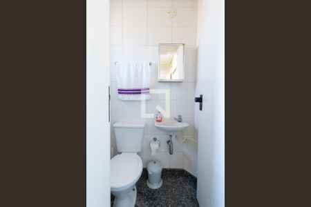 Casa à venda com 331m², 4 quartos e 4 vagasBanheiro Area de Serviço