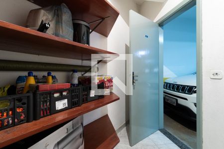 Casa à venda com 331m², 4 quartos e 4 vagasQuarto de Serviço