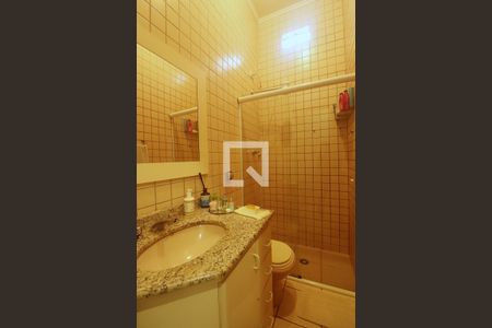 Casa à venda com 275m², 2 quartos e 3 vagasBanheiro Social