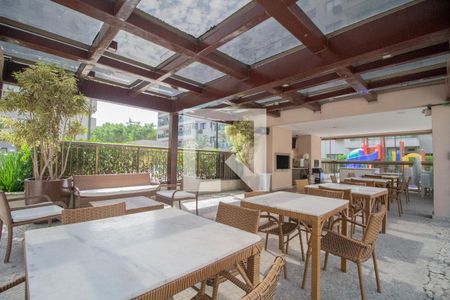 Apartamento para alugar com 110m², 2 quartos e 1 vagaÁrea comum - Churrasqueira