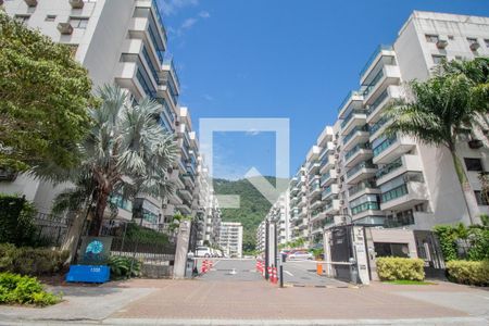 Apartamento para alugar com 110m², 2 quartos e 1 vagaFachada