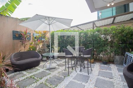 Apartamento para alugar com 110m², 2 quartos e 1 vagaQuintal