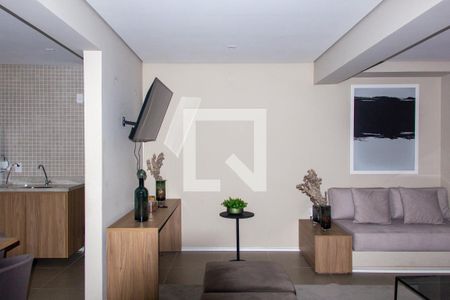 Apartamento à venda com 27m², 1 quarto e sem vaga Apartamento à venda com 27m², 1 quarto e sem vagaÁrea comum - Salão de festas