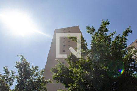 Apartamento à venda com 27m², 1 quarto e sem vaga Apartamento à venda com 27m², 1 quarto e sem vagaFachada