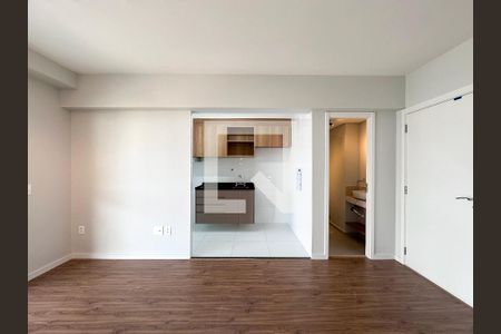 Sala de apartamento para alugar com 1 quarto, 50m² em Jardim das Acácias, São Paulo