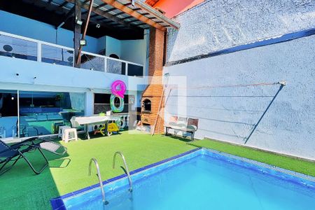 Casa à venda com 300m², 6 quartos e 5 vagas Casa à venda com 300m², 6 quartos e 5 vagasChurrasqueira