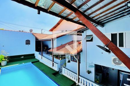 Casa à venda com 300m², 6 quartos e 5 vagas Casa à venda com 300m², 6 quartos e 5 vagasVista da Varanda