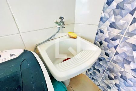 Casa à venda com 300m², 6 quartos e 5 vagas Casa à venda com 300m², 6 quartos e 5 vagasÁrea de Serviço