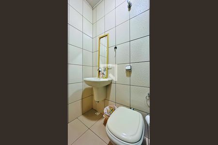 Casa à venda com 300m², 6 quartos e 5 vagas Casa à venda com 300m², 6 quartos e 5 vagasBanheiro da Suíte 2