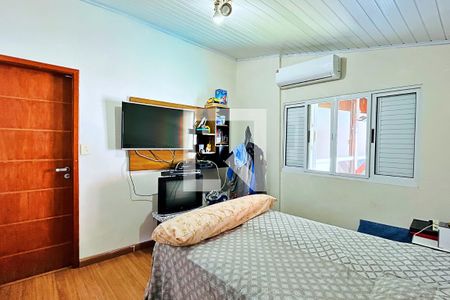 Casa à venda com 300m², 6 quartos e 5 vagas Casa à venda com 300m², 6 quartos e 5 vagasSuíte 4