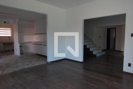 Casa à venda com 512m², 6 quartos e 4 vagasSala de Jantar