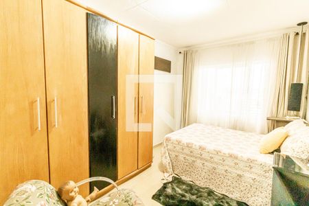 Casa à venda com 143m², 3 quartos e 3 vagas Casa à venda com 143m², 3 quartos e 3 vagasQuarto 1