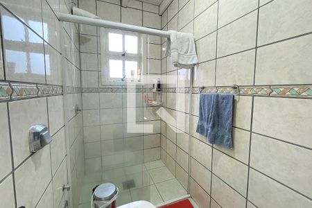 Casa à venda com 310m², 4 quartos e 5 vagas Casa à venda com 310m², 4 quartos e 5 vagasBanheiro