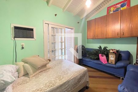 Casa à venda com 310m², 4 quartos e 5 vagas Casa à venda com 310m², 4 quartos e 5 vagasQuarto 3