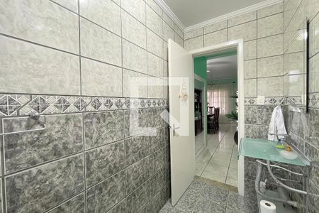 Casa à venda com 310m², 4 quartos e 5 vagas Casa à venda com 310m², 4 quartos e 5 vagasLavabo