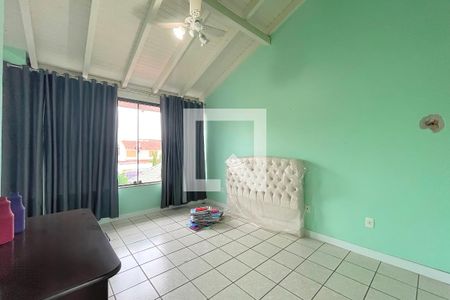 Casa à venda com 310m², 4 quartos e 5 vagas Casa à venda com 310m², 4 quartos e 5 vagasQuarto 2