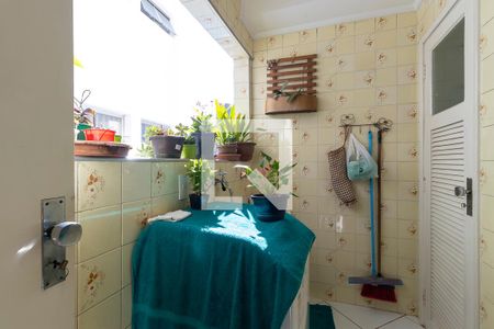 Apartamento à venda com 117m², 3 quartos e 1 vagaÁrea de serviço