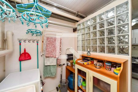 Apartamento à venda com 58m², 3 quartos e 1 vaga Apartamento à venda com 58m², 3 quartos e 1 vagaÁrea de Serviço