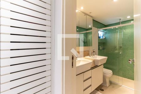 Apartamento à venda com 123m², 2 quartos e 1 vaga Apartamento à venda com 123m², 2 quartos e 1 vagaSuíte - Banheiro 1