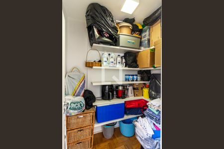 Apartamento à venda com 123m², 2 quartos e 1 vaga Apartamento à venda com 123m², 2 quartos e 1 vagaDispensa