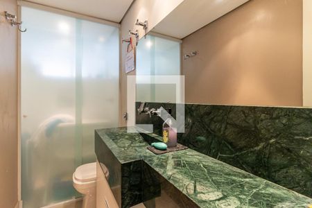 Apartamento à venda com 123m², 2 quartos e 1 vaga Apartamento à venda com 123m², 2 quartos e 1 vagaBanheiro 2