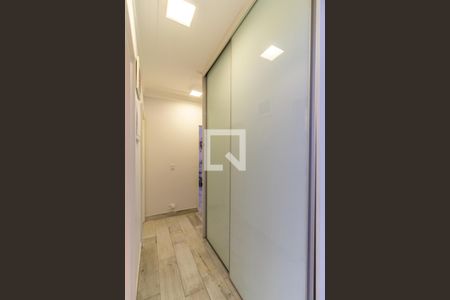 Apartamento à venda com 123m², 2 quartos e 1 vaga Apartamento à venda com 123m², 2 quartos e 1 vagaSala 1 - Armários do Corredor